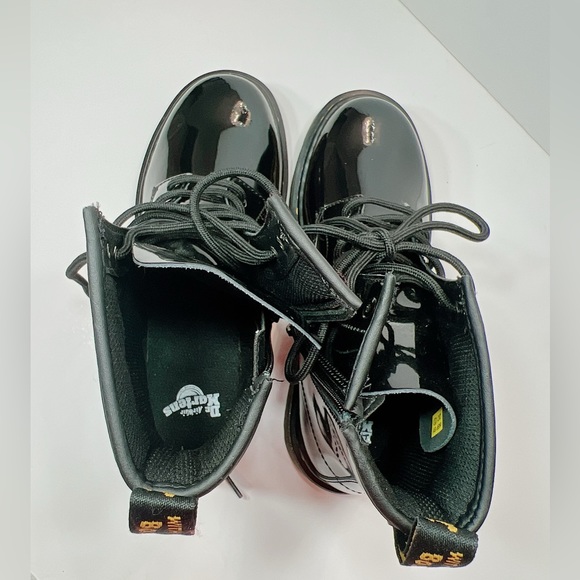 Dr. Martens Patent Leather Boot in Black SZ 7US L - Picture 6 of 10